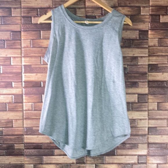 Bundle of 3 Lucy Active Tops Gray & Black 2 Med 1 S - Picture 3 of 12